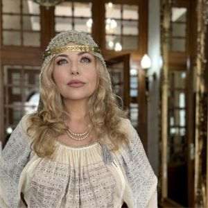 "IA inspiră, fascinează, se reactualizează, marcând periodic şi definitiv trendurile şi moda”